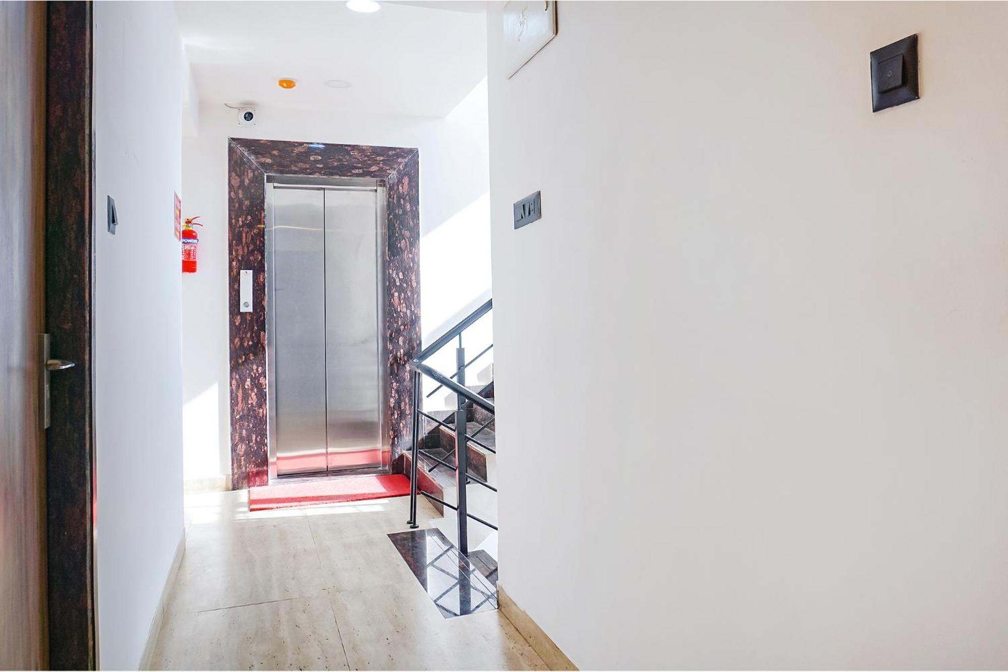 Fabhotel Atithi Regency 浦那 外观 照片
